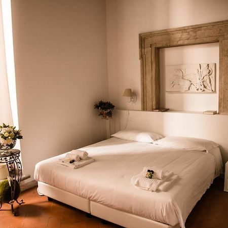 Flowers Apartments ローマ 部屋 写真