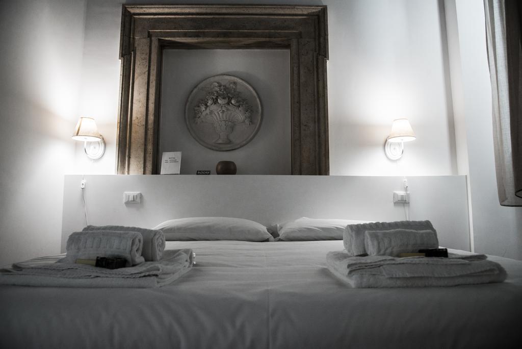 Flowers Apartments ローマ 部屋 写真